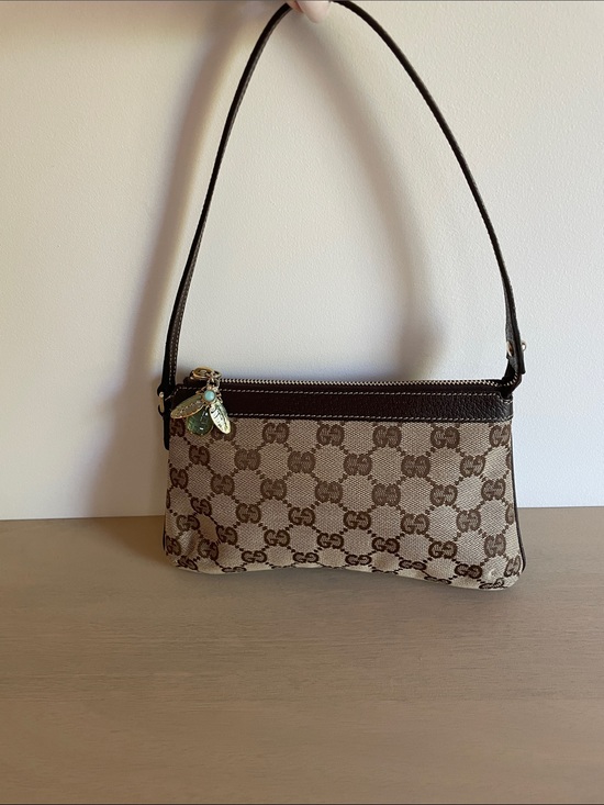Gucci Handbags - Gucci Beige Brown GG Canvas Wristlet with Leather Trim and Bumblebee Charm